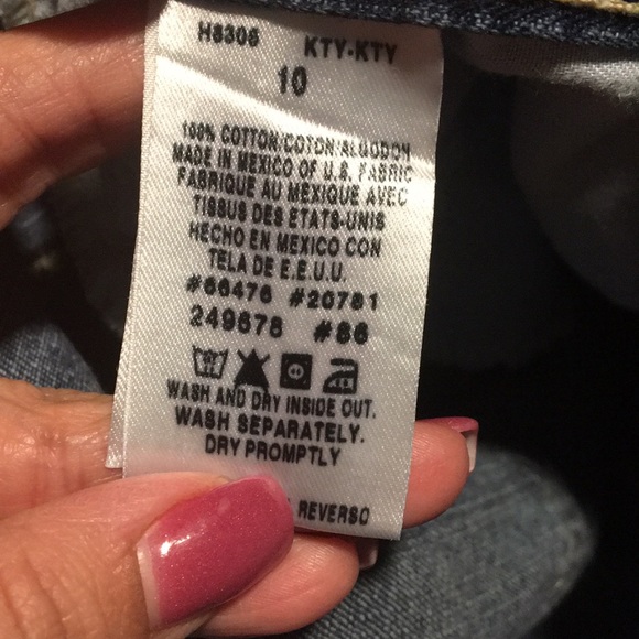 Tommy Hilfiger Jean Shorts - Picture 7 of 7